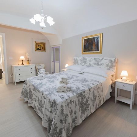 Menotti Holiday House Санремо Экстерьер фото